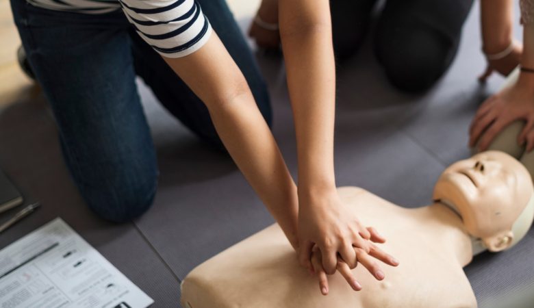 AFGSU niveau 2 : ce que tout professionnel de santé doit savoir sur cette formation obligatoire